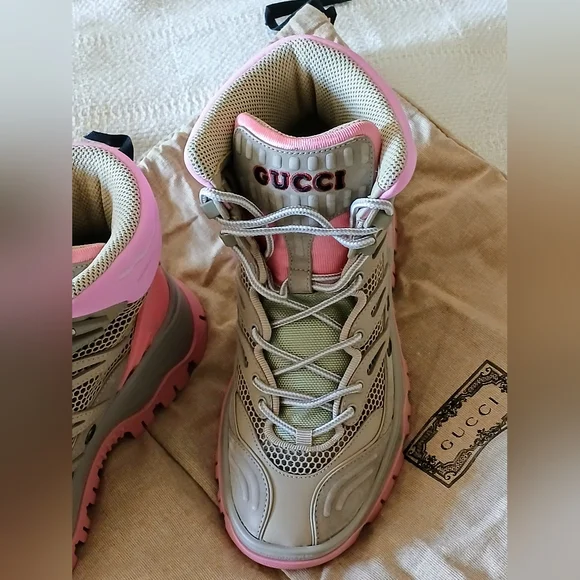 New. Gucci lace up booties - Picture 11 of 12